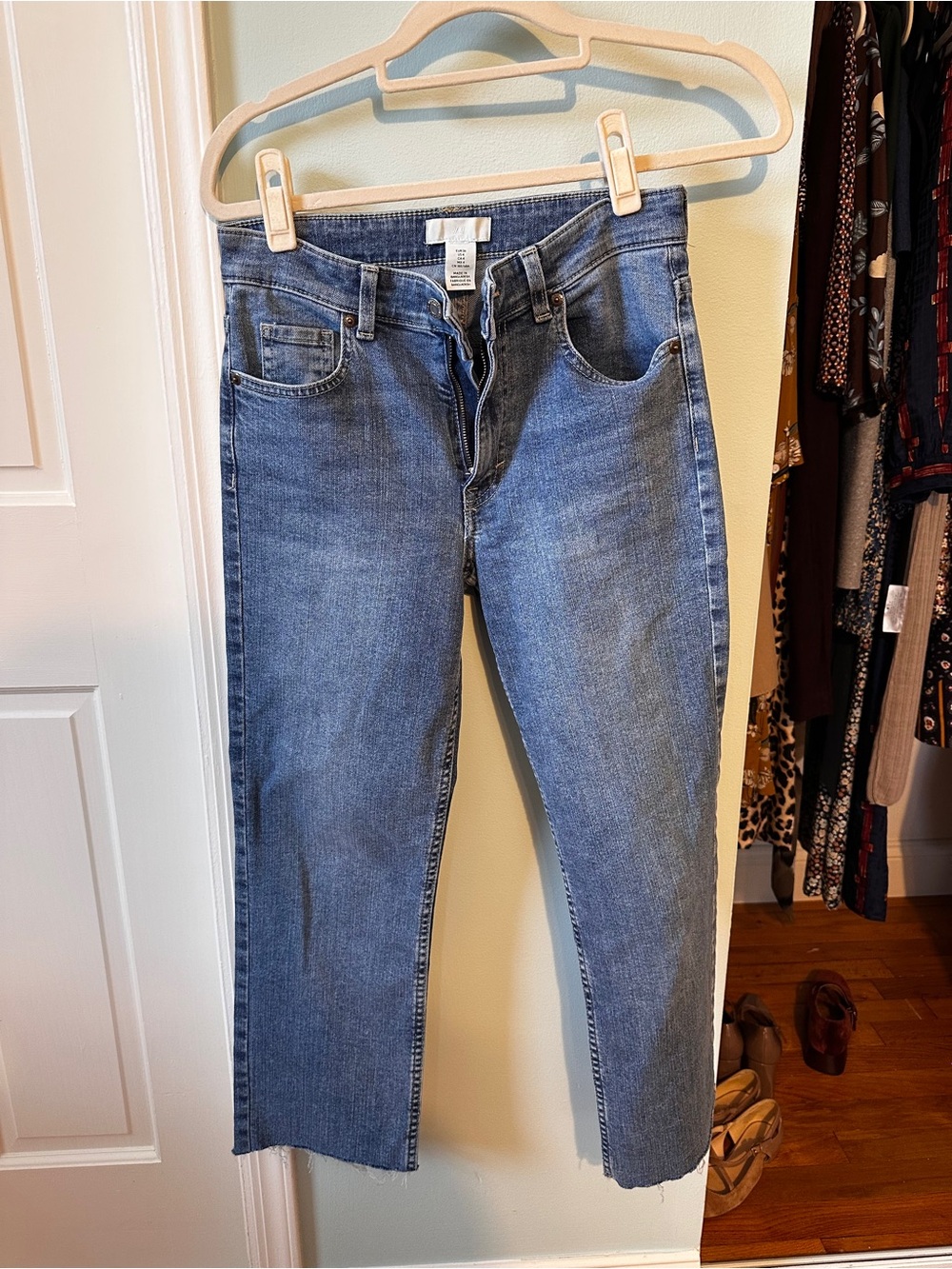 Cropped Straight Jeans